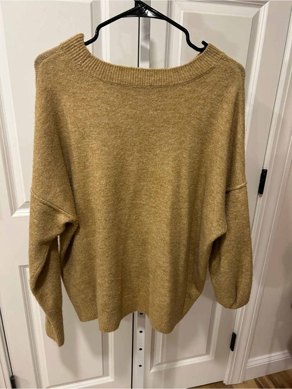 Vince Camuto Weekend Sweater - Picture 3 of 3